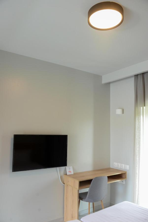 Comfort Suites & Rooms Larissa Exterior foto