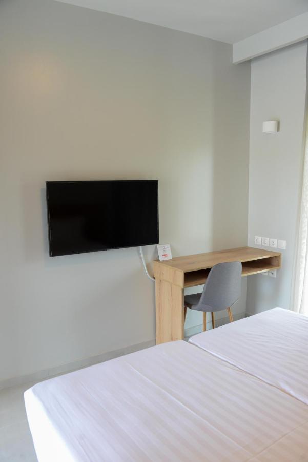 Comfort Suites & Rooms Larissa Exterior foto